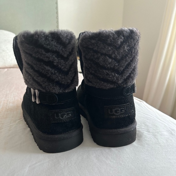 UGG Suede Boots - Picture 2 of 7